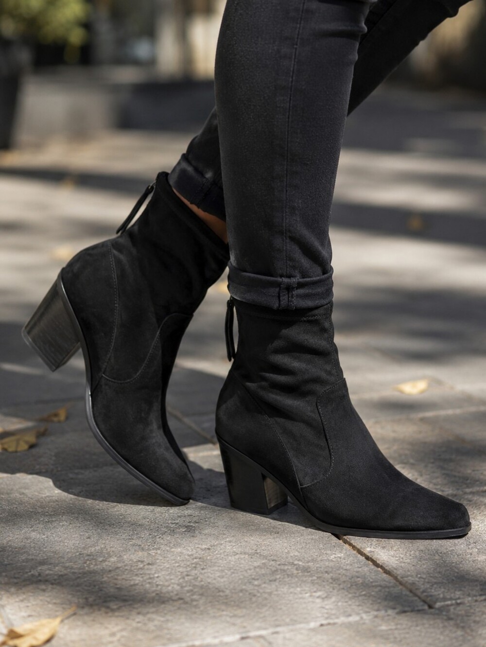 Naturalizer Black Faux Suede Western Ankle Boots Mid Heel Comfort Booties Zip